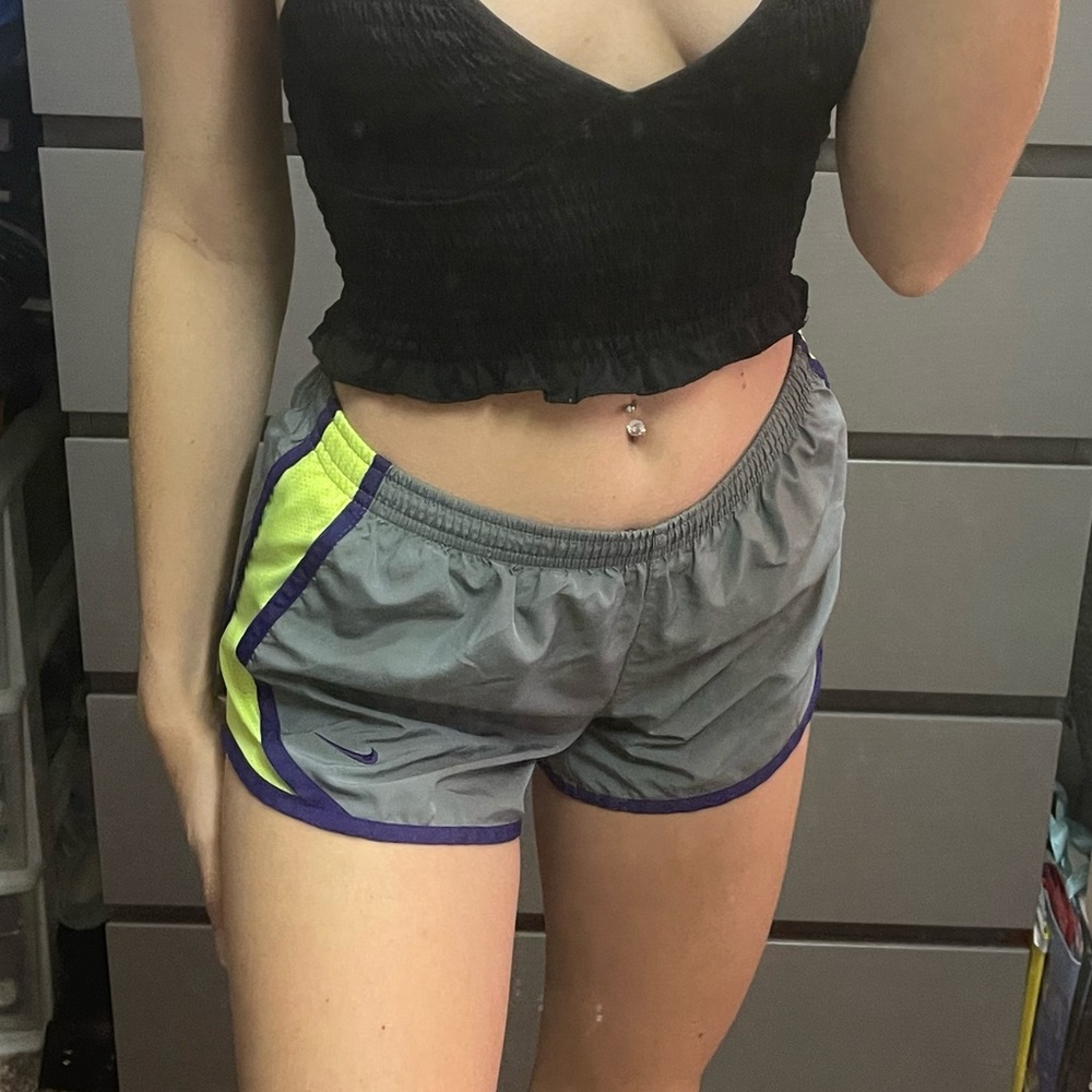 Grey Nike shorts- girls m